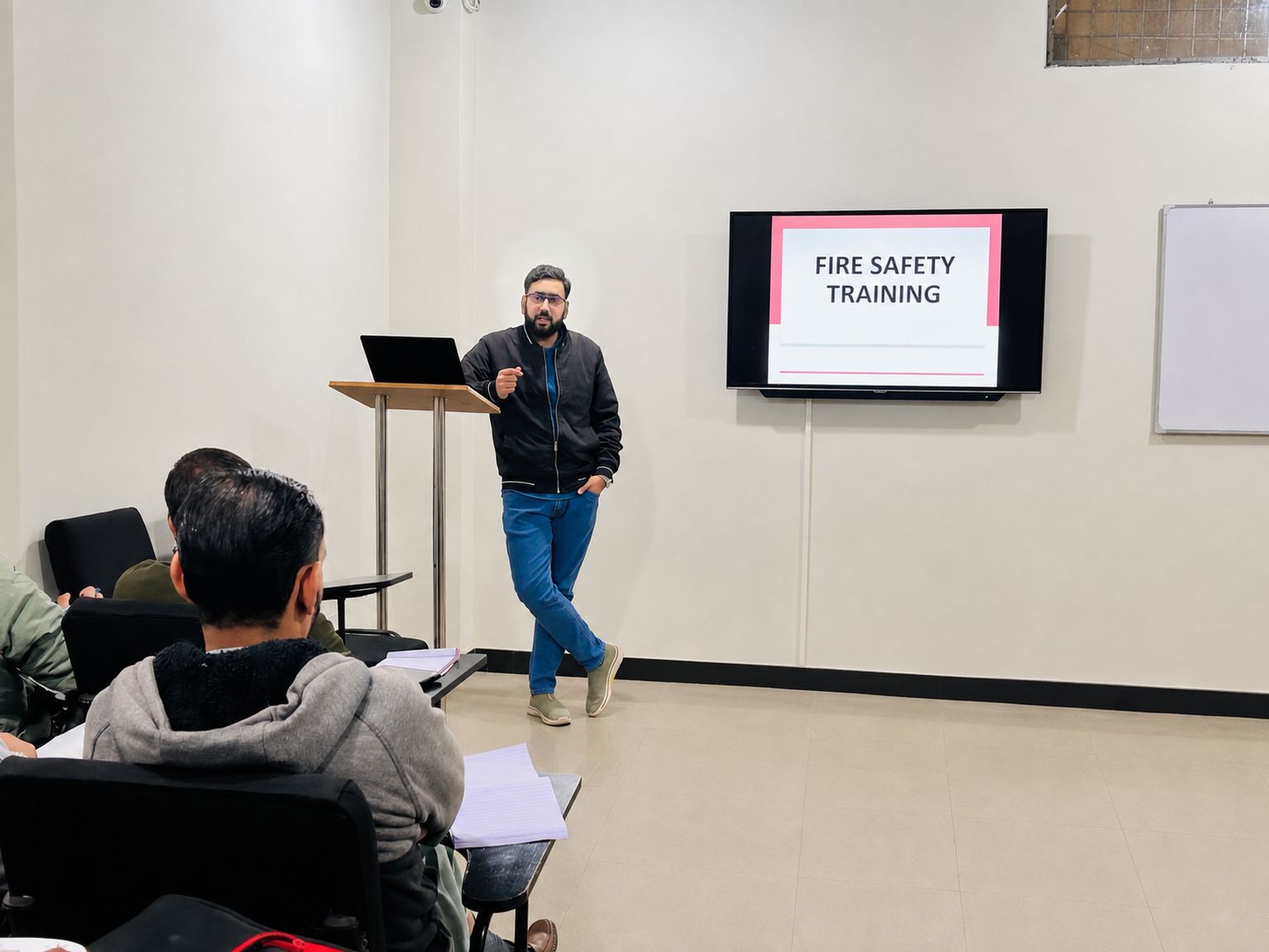 Interactive HSE classroom training session