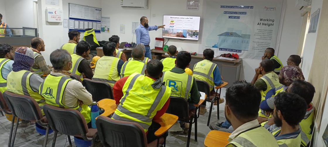 Workplace safety awareness and best practices